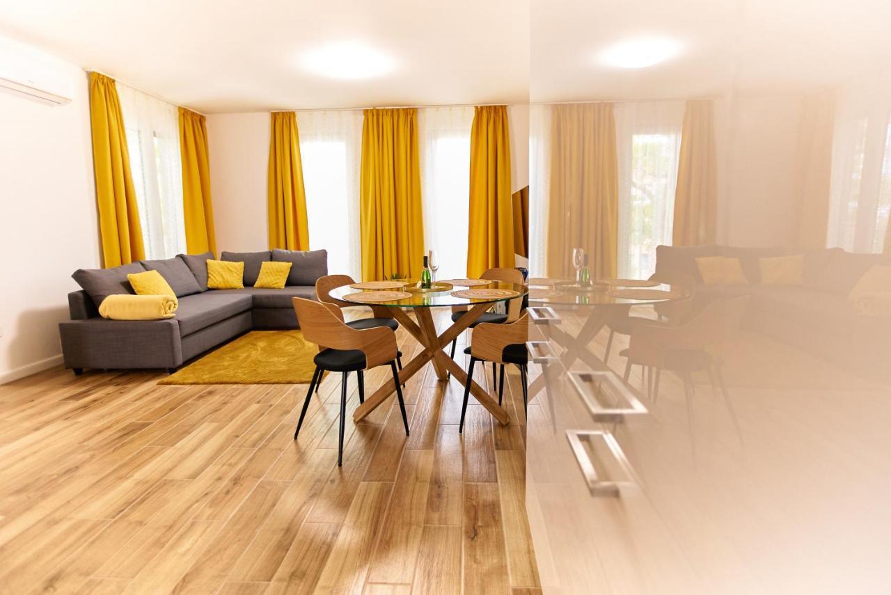 Starlight Bronze Szeged- Exclusive Apartment Екстериор снимка
